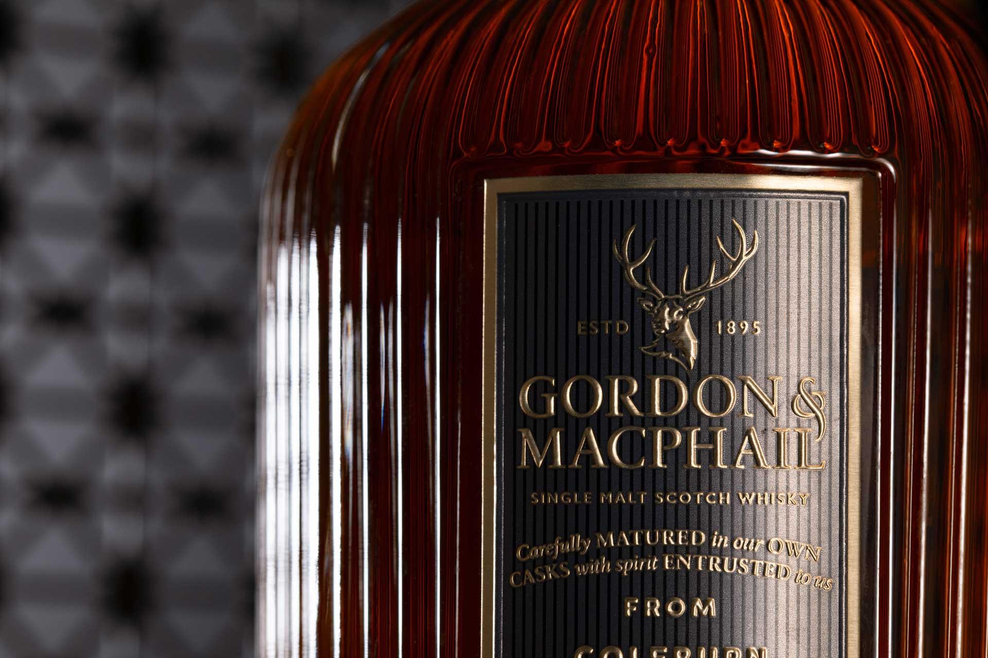 Detail fľaše Gordon & MacPhail – nezávislé plnenie škótskej single malt whisky